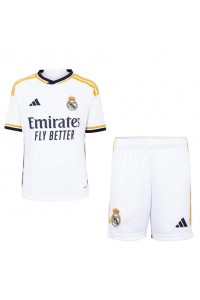 Real Madrid Babyklær Hjemme Fotballdrakt til barn 2023-24 Korte ermer (+ Korte bukser)